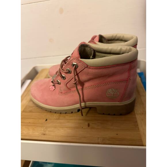 TIMBERLAND Women's "Nellie" Pink Nubuck Leather Waterproof Chukka Boots Sz 6.5 - Picture 1 of 8